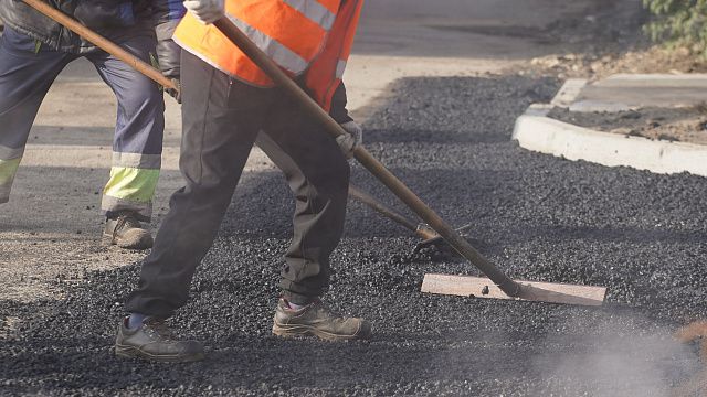 Ямочный ремонт сделали на 142 участках дорог Краснодара