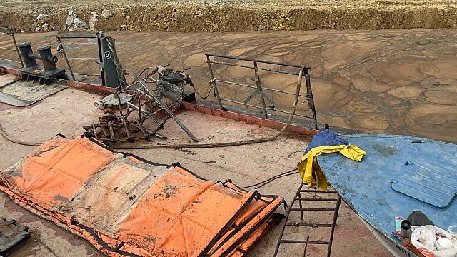 Три танка и два отделения отрезали от кормы «Волгонефть-239»