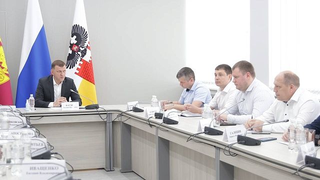 В администрации Краснодара обсудили подготовку к отопительному сезону. Фото: t.me/emnaumov