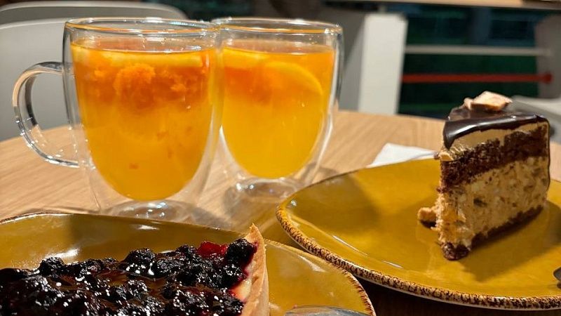 Мужчина избил сожительницу тарелкой за съеденный кусок торта в Мончегорске