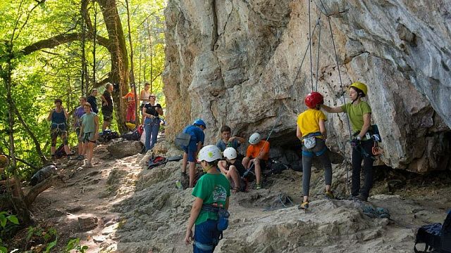 Соревнования по скалолазанию проведут в уникальном природном месте Кубани. Фото: пресс-служба администрации Краснодарского края