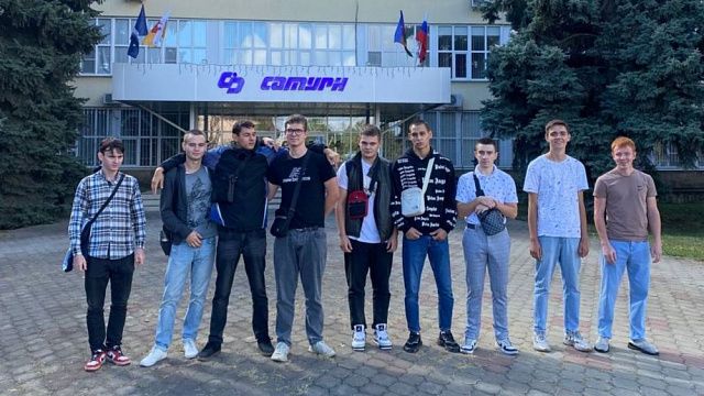 Краснодарские школьники и студенты побывали на заводе «Сатурн»