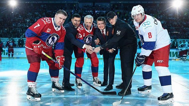 В Сочи провели турнир по хоккею среди любительских команд. Фото: пресс-служба администрации Краснодарского края