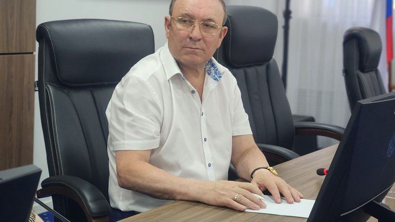 После фото дочери из США высказался и пригрозил «пятой колонне» мэр Иркутска