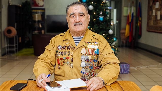 Генерал-лейтенант заявил, что мятежники совершают огромную ошибку. Фото «Краснодарские известия».