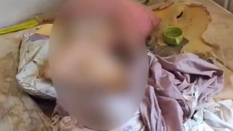 Полиция показала кадры из квартиры лежачей пенсионерки и ее сына в Краснодаре