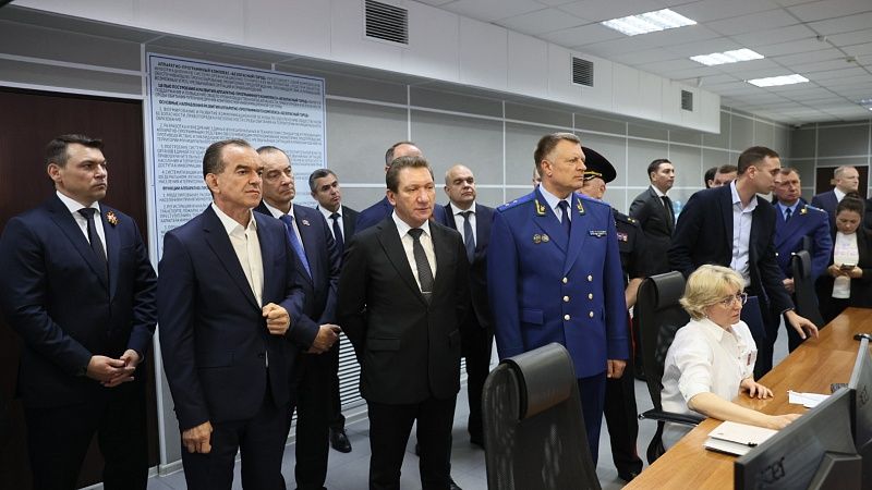 Вениамин Кондратьев поручил усилить меры безопасности для отдыха в Геленджике