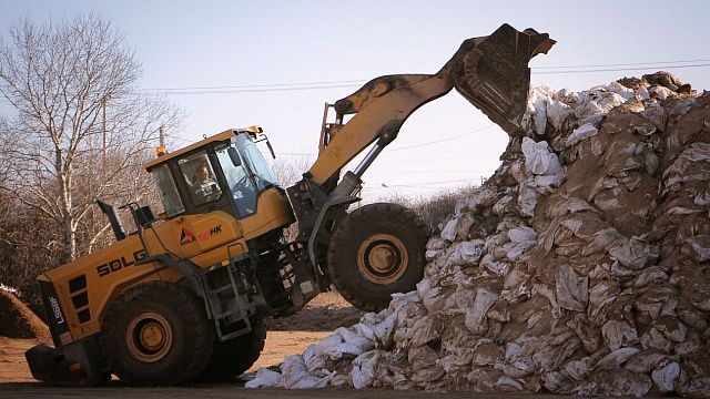 Резиденты «Сколково» придумали, как очищать песок и получать товарный мазут  