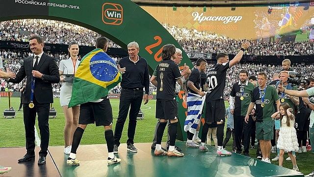 В базу «Миротворец»* попали 11 футболистов, тренер и руководство «Краснодара»