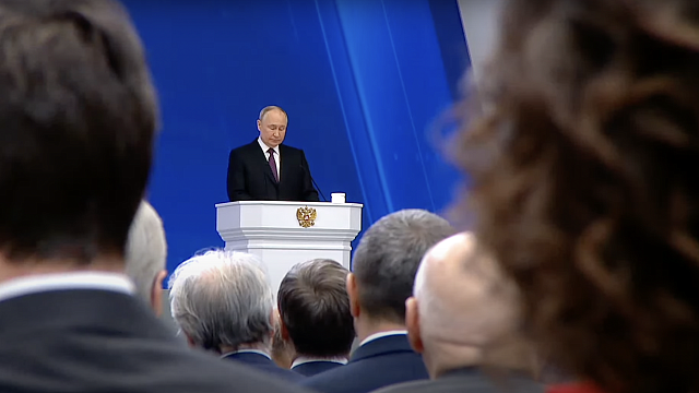 Путин заявил, что российская экономика оказалась гибкой и устойчивой