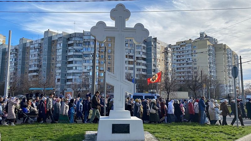 Сотни верующих прошли Крестным ходом по Краснодару