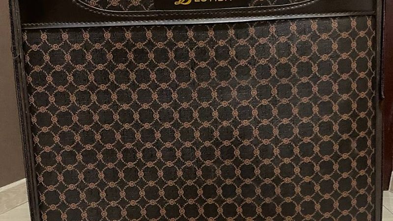 Перевозившего в поезде чемодан золота иностранца задержали в Забайкалье