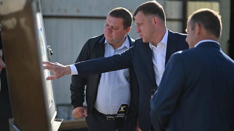 Глава Краснодара посетил стройплощадку перехода на ул. Красных Партизан