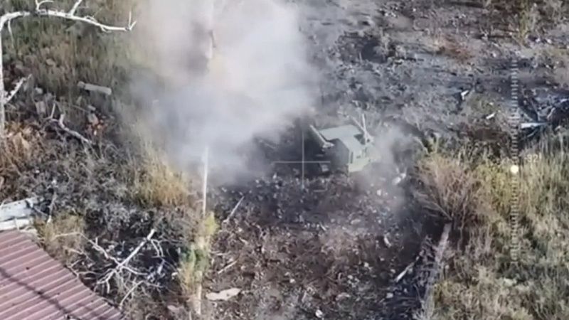 Появилось видео обезвреживания заграждений ВСУ с помощью роботов ВС РФ