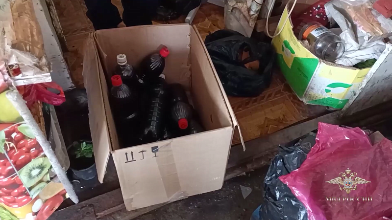 Технический спирт могла добавить в смертельную чачу продавщица из Сочи