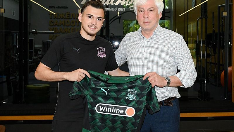 «Краснодар» подписал 3-летний контракт с Данилом Карповым