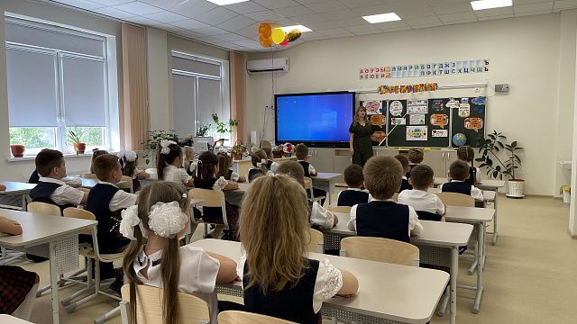 В школах Краснодара установлены тепловизоры, есть антисептики и СИЗы
