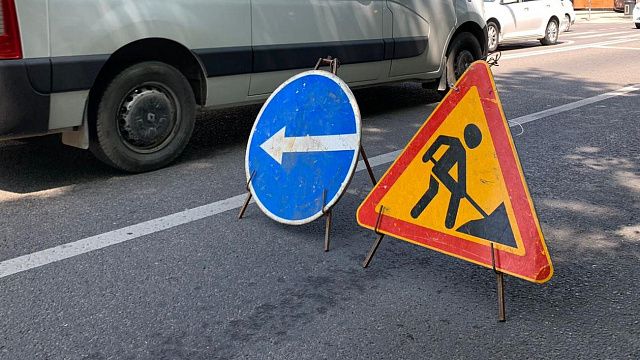 1,5-километровый участок улицы Тополиной отремонтировали на 40%