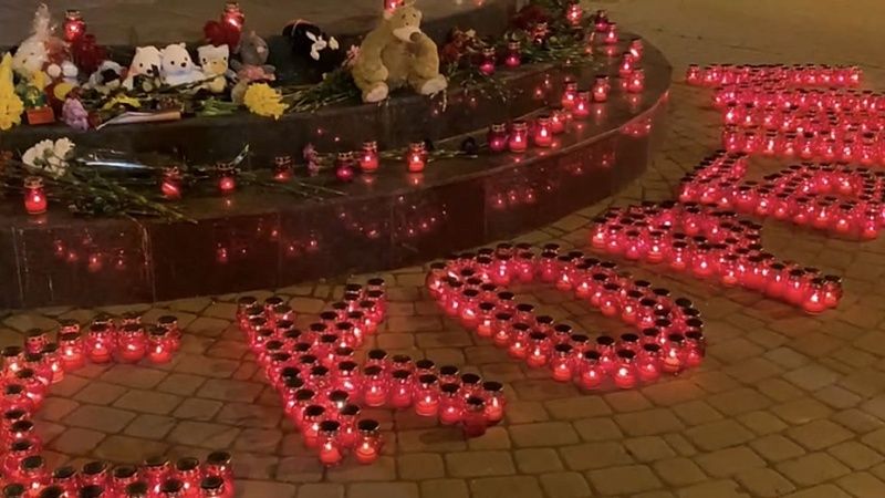 В Краснодаре на 9-й день траура по погибшим в «Крокусе» зажгли свечи