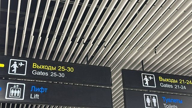 Пассажиры задержанных авиарейсов рассказали о хаосе в Пулково