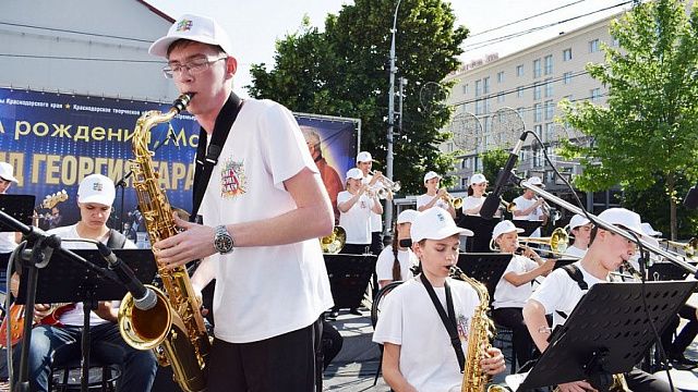 В сквере им. Жукова Краснодара пройдет Х краевой фестиваль «Кубань играет джаз»
