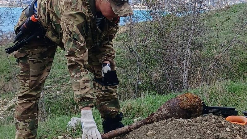Немецкую мину времен ВОВ нашли поисковики в Новороссийске