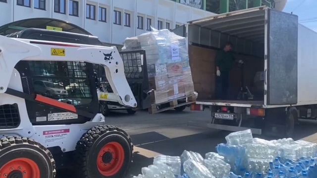 Спортивные учреждения Кубани отправили 3 тонны гуманитарной помощи жителям Луганской НР