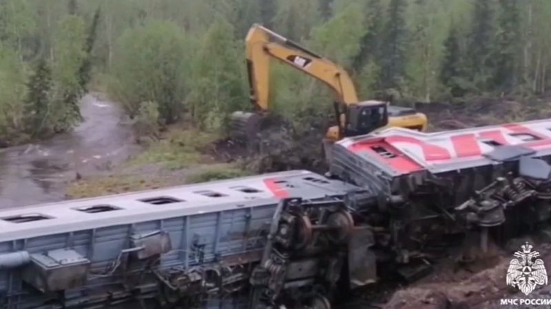 На месте крушения поезда «Воркута – Новороссийск» в Коми обнаружено тело девочки