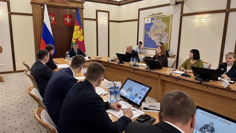 На легальность трудоустройства проверят объекты потребсферы Кубани