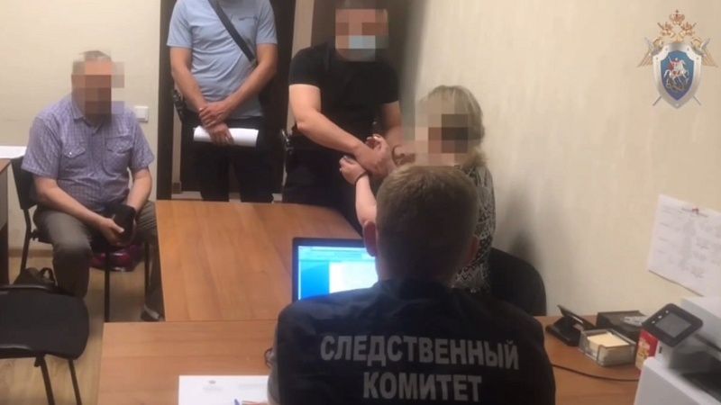 Работница хлебозавода отравила двух коллег и хотела убить директора в Краснодаре