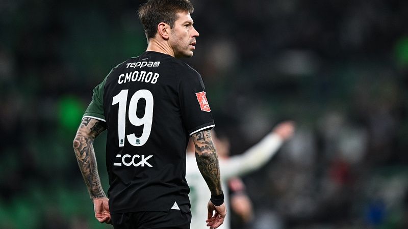 Губерниев призвал футболистов завтракать дома после драки Смолова в Москве