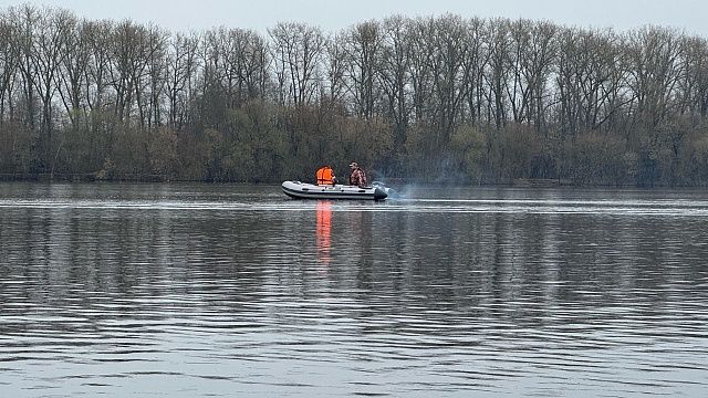 Тело пропавшей женщины нашли в реке во время поисков ребенка в Брянске