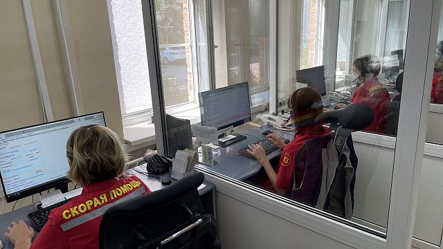 С лета звонков в скорую помощь Краснодара стало почти в 4 раза больше