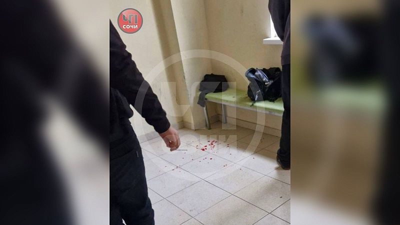 Появились подробности попытки суицида 14-летней школьницы в Сочи