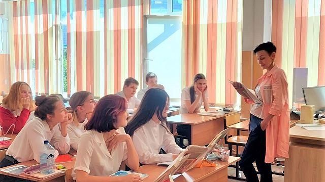 В 60 лет стала моделью учительница английского из Краснодара