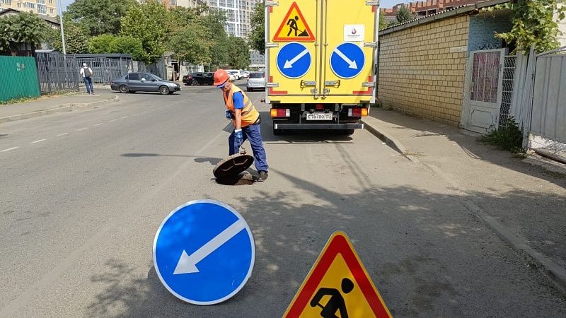 Большую часть украденных люков в Краснодаре вернули на место