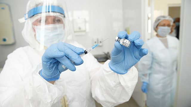 В России начались испытания назальной вакцины от COVID-19