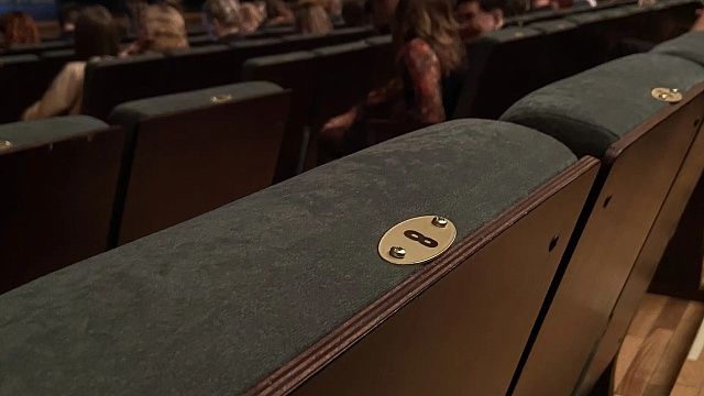 Неудобной назвала себя уволенная из театра «по старости» актриса Волкова