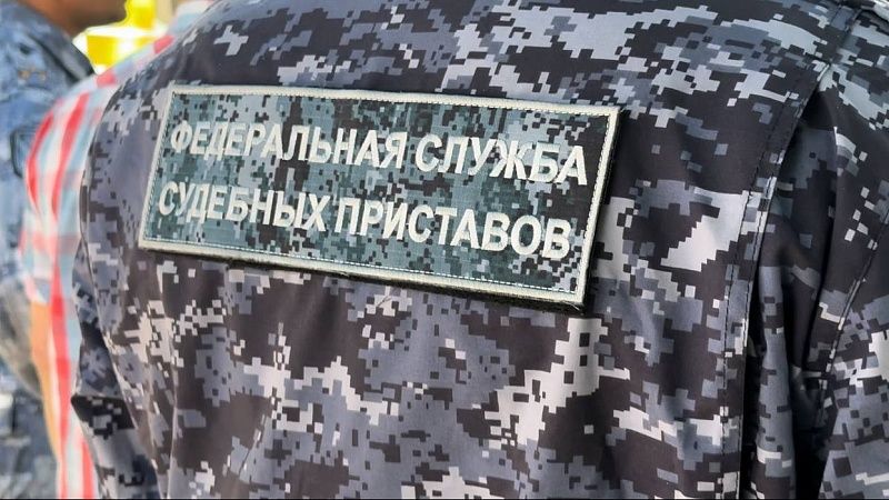 Устроившего резню в школе Краснодара подростка выдворили вместе с родителями