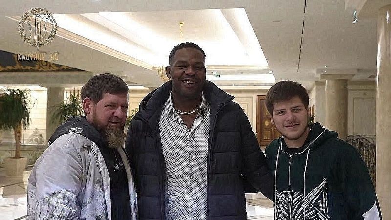 Звание сына Кадырова уточнили в Чечне