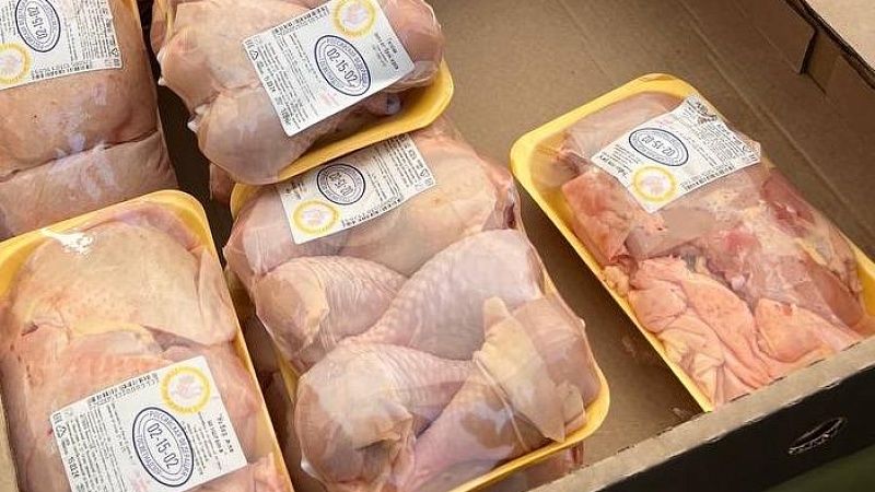 Диетолог Соломатина: курица содержит больше селена и витамина B6, чем индейка