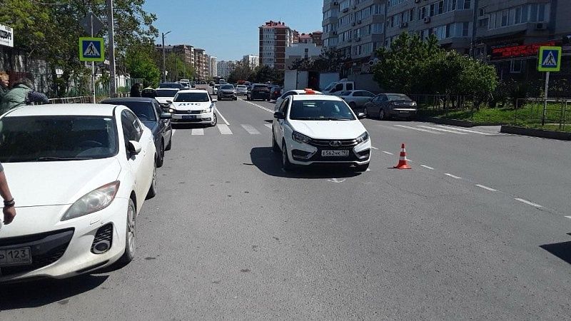 Водитель такси сбил 10-летнюю девочку на переходе в Анапе