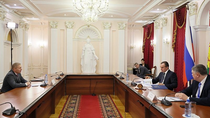 Кондратьев обсудил с ФНС отсрочку налогов для отельеров Анапы и Темрюка