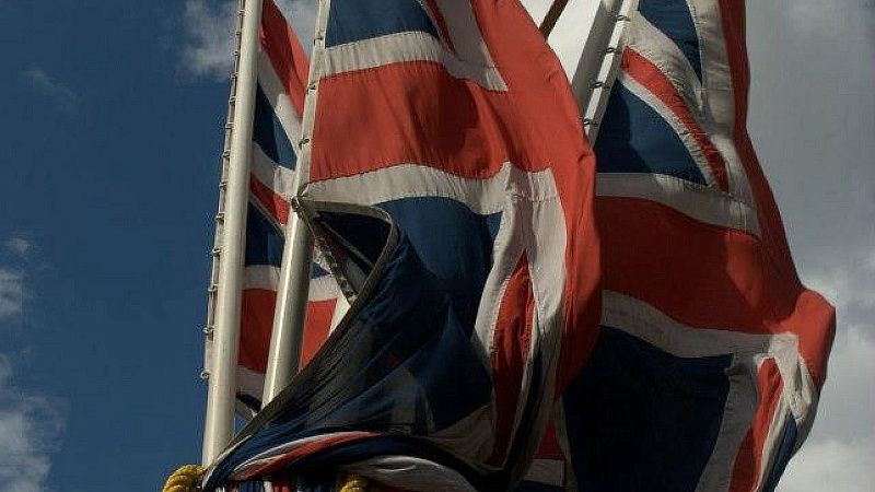 Из-за того, что муж умер, не попрощавшись, разозлилась королева Елизавета II  