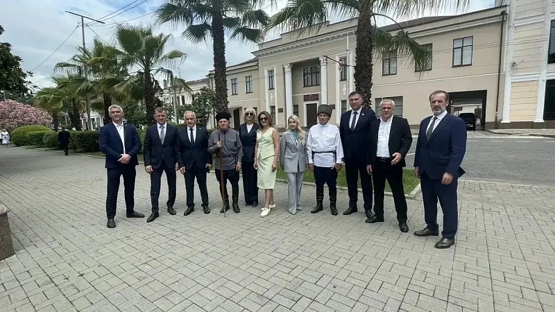 Мэр Краснодара Евгений Наумов принял участие в юбилее Сухума