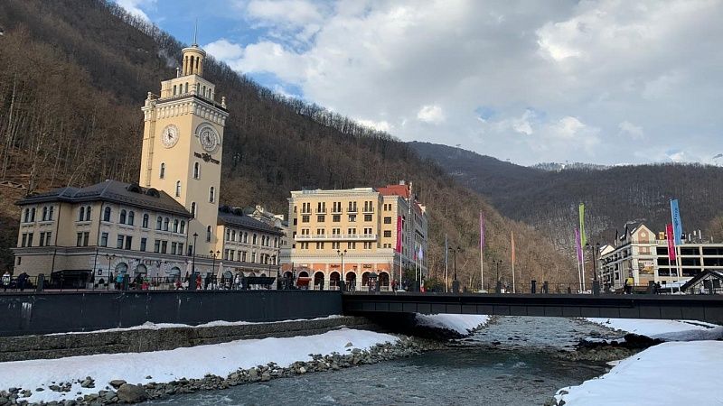 Число автобусов и электричек увеличат зимой на горнолыжных курортах Сочи