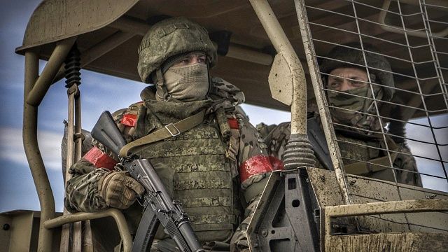 Комбаров: более половины мобилизованных бойцов СВО заключили контракты