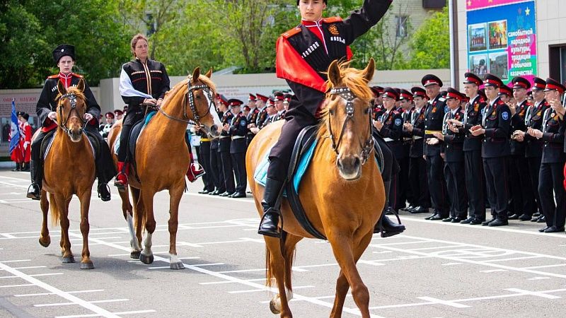 Торжественные линейки прошли в казачьих школах на Кубани