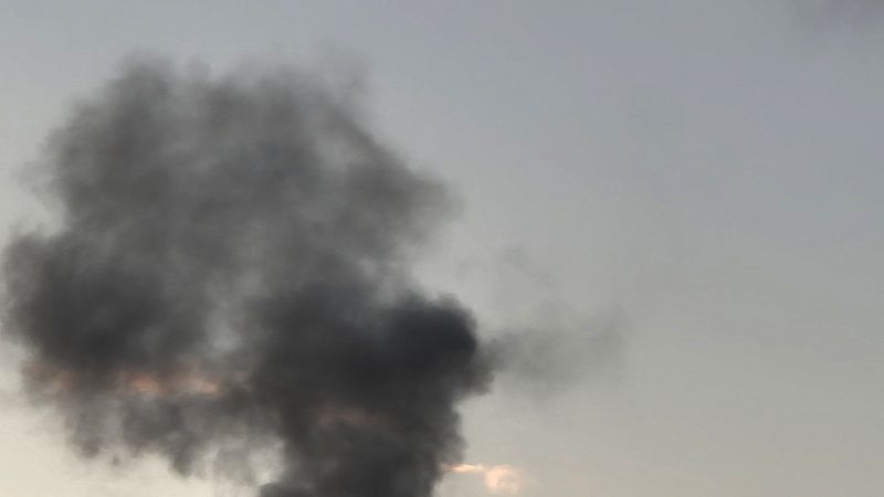 В здание на Мосфильмовской улице влетел вражеский БПЛА в Москве