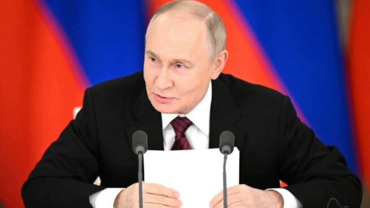 Владимир Путин прокомментировал обстановку после пожара на НПЗ в Туапсе